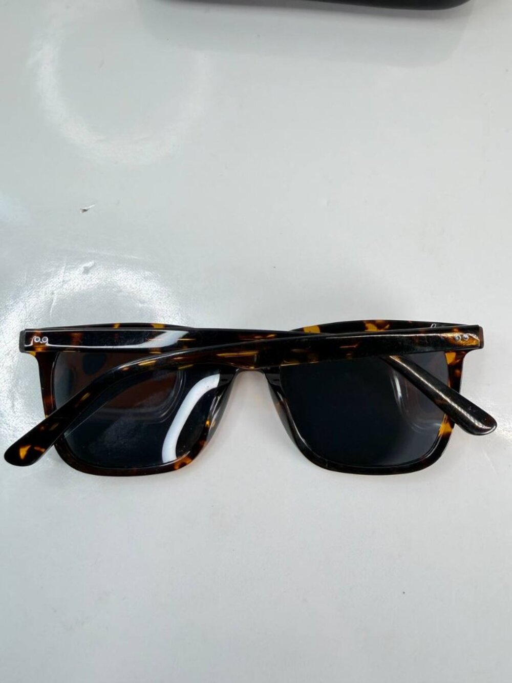 CARFIA Polarized Sunglasses – Italian Design – Classic Tortoiseshell Frame - Picture 9 of 16